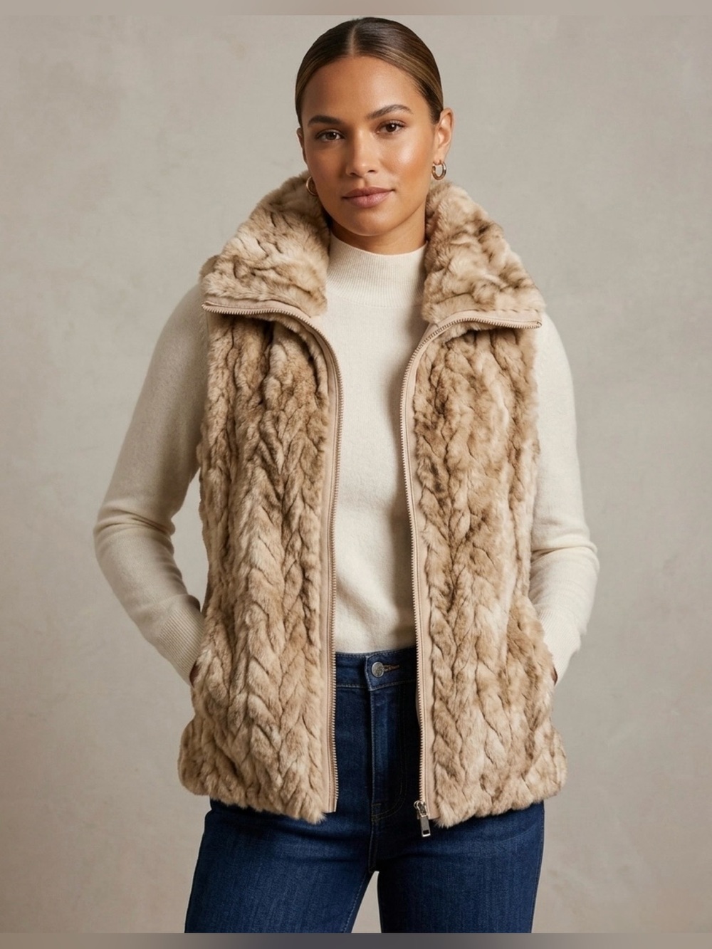 NWOT Tahari Faux Fur Full Zip Vest Light Mink Beige - Size PXL